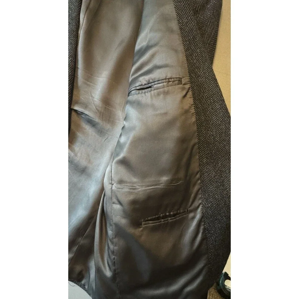 Men's Stafford Suit Jacket 100% Wool Gray Herringbone Size 48S